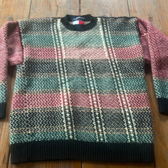 Tommy Hilfiger Sweaters - Vintage Tommy Hilfiger made in Hong Kong Chunky Plaid heavy sweater